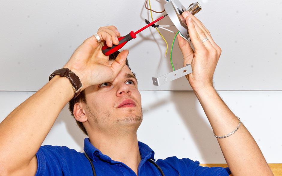 prix d'un électricien Le Blanc-Mesnil